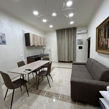 Апартаменты Dora House Valentino Неаполь Экстерьер фото
