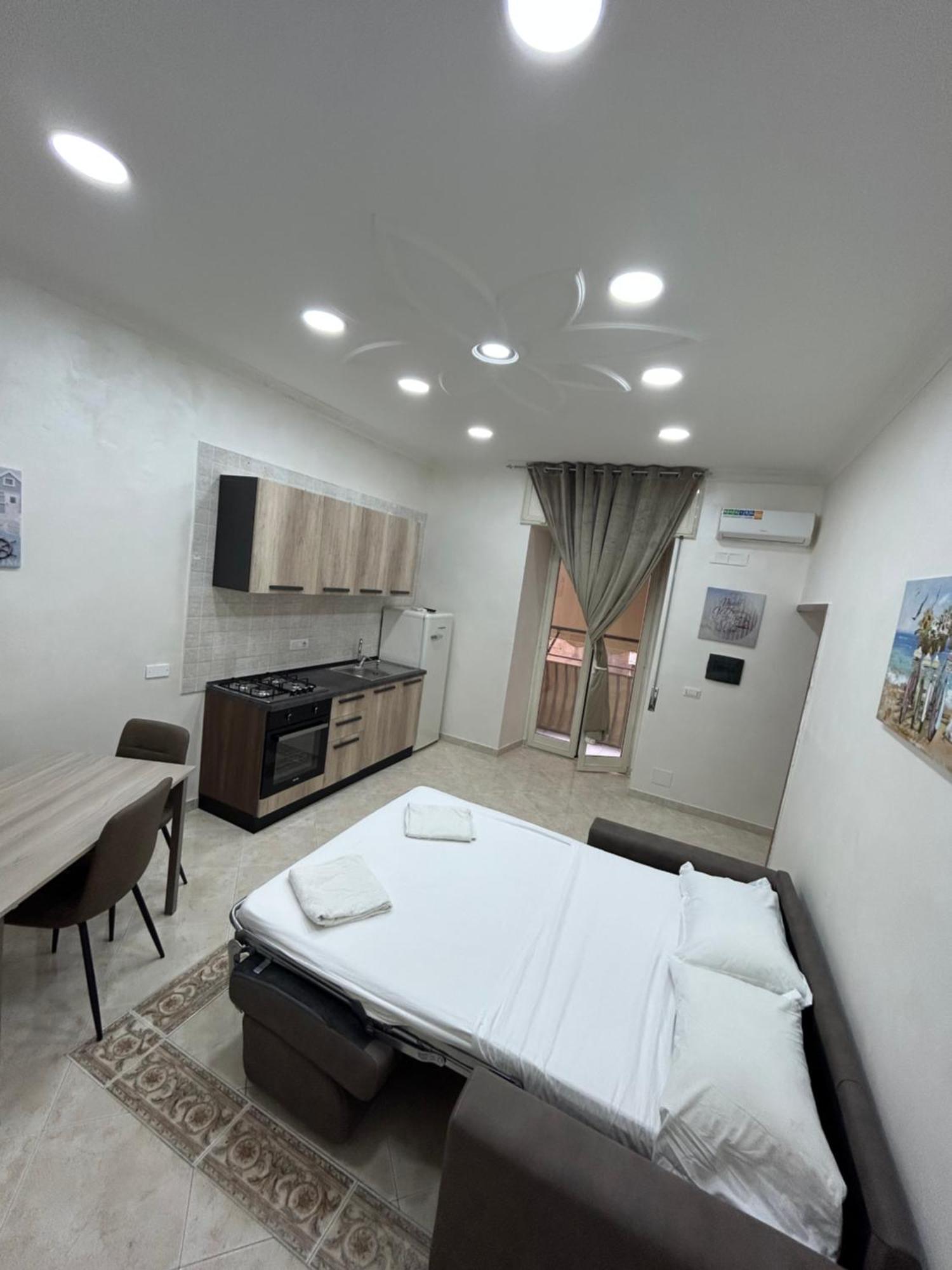 Апартаменты Dora House Valentino Неаполь Экстерьер фото